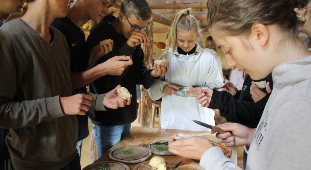 Themenbild Bildung und Vermittlung